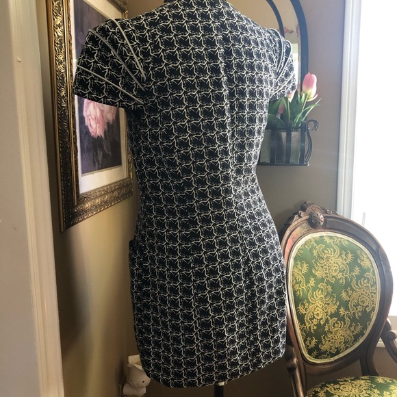 Simon Chang | 8 - Picture 6 of 6